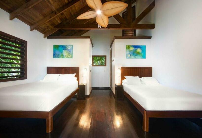Bungalow Familiar, Puerta Azul