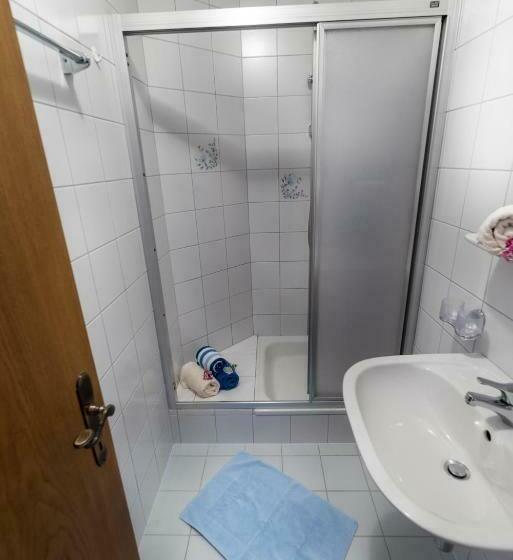 Номер Стандарт, Quality Hosts Arlberg Hotel Gasthof Freisleben