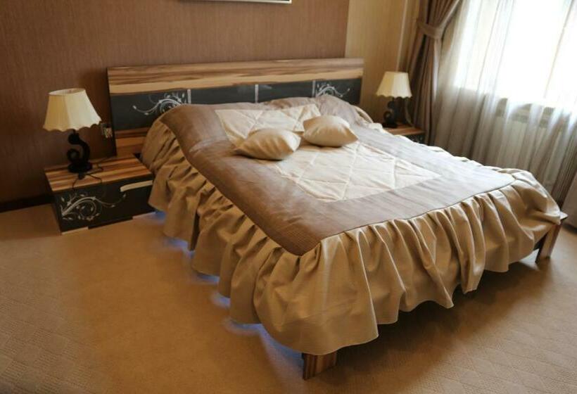 اتاق استاندارد یک نفره, Luxe Lankaran