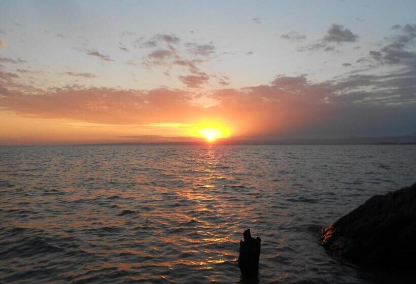 Standard Room Lake View, Riversand Hotel With Lake Views,accra Street,kisumu,kenya