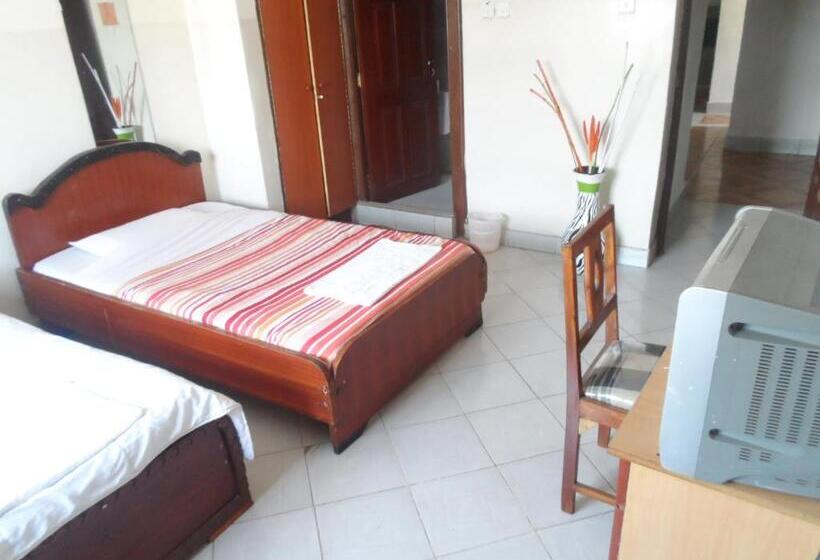 Standard Room, Riversand Hotel With Lake Views,accra Street,kisumu,kenya