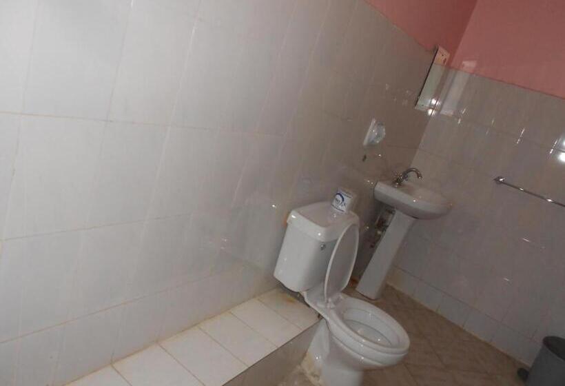 Standard studio with lake view, Riversand Hotel With Lake Views,accra Street,kisumu,kenya