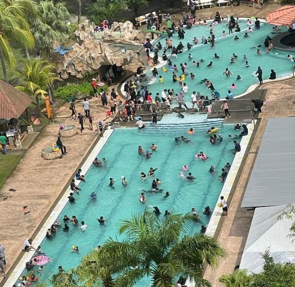 Апартаменты 2 Спальни, Glory Beach Resort Port Dickson Negeri Sembilan