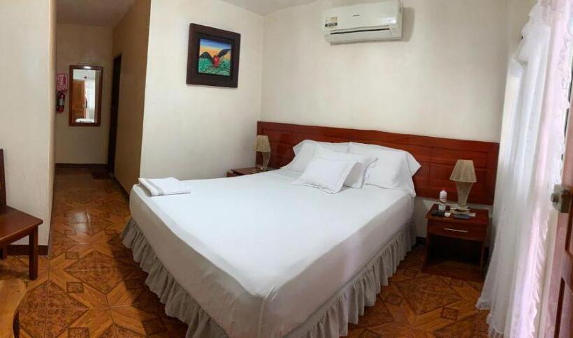 Quarto Estandar, Casa De Huespedes Milena