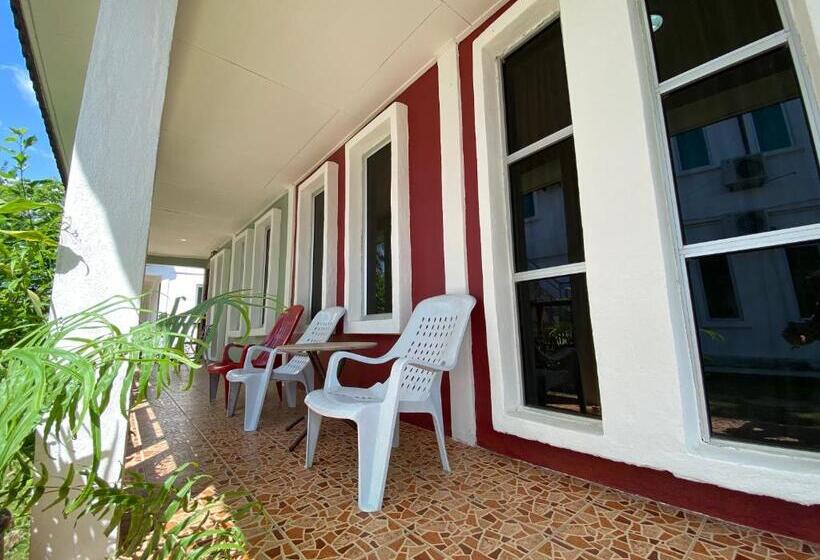 اتاق استاندارد سه نفره, Singgah D Bohor Langkawi