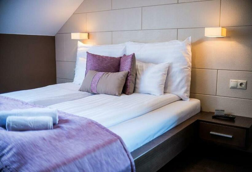 חדר סטנדרט, Fürdőház