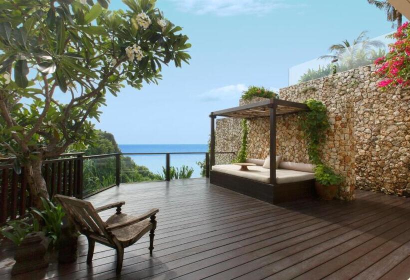Вилла 5 Спален, The Ungasan Clifftop Resort