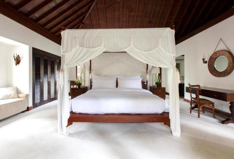Вилла 5 Спален, The Ungasan Clifftop Resort