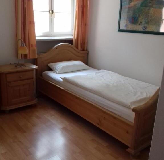Номер Стандарт, Altstadtpension