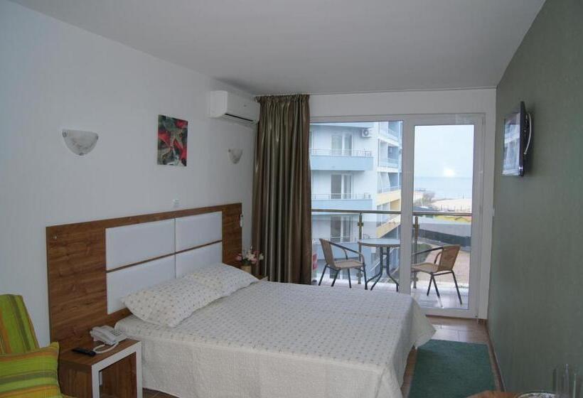 Triple Room Sea View, Elizabeth Dy Boutique