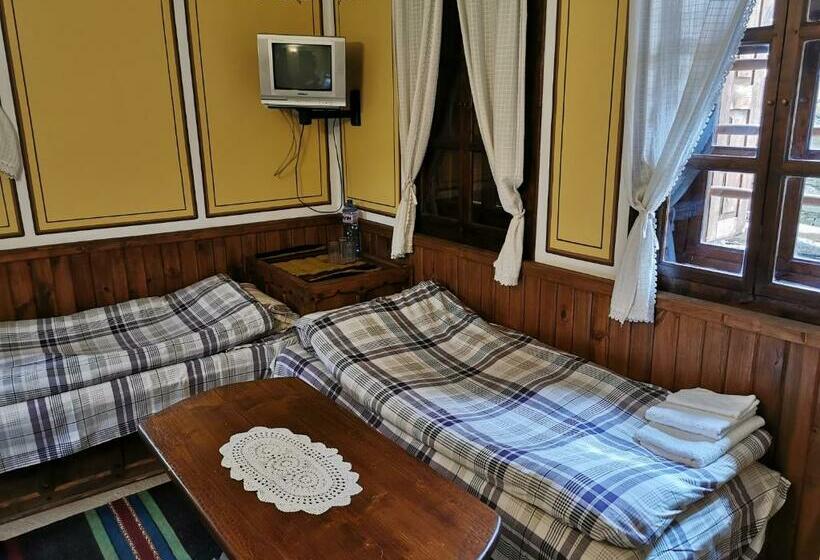 Номер Стандарт Трехместный, Hadji Neikovi Guest Houses