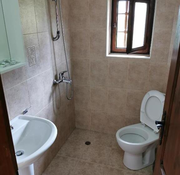 Номер Стандарт Трехместный, Hadji Neikovi Guest Houses