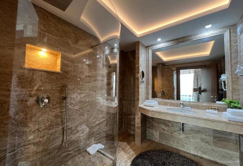 شقة غرفة واحدة, National Palace Wine & Spa