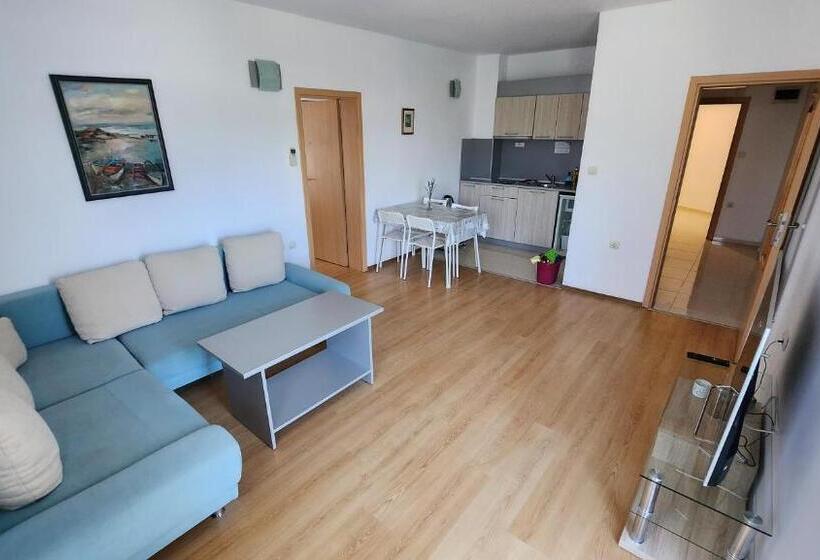 Apartamento 2 Quartos Vista Mar Lateral, Nushev