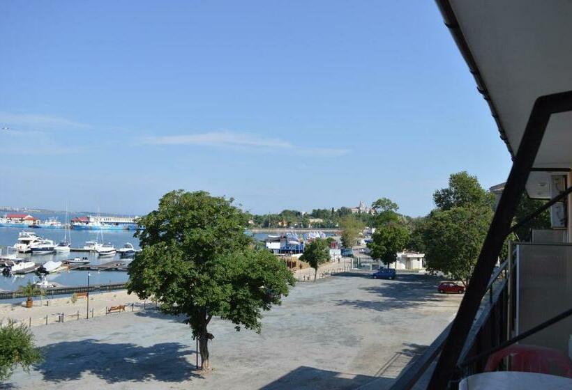 Triple Room Sea View, Sozopol