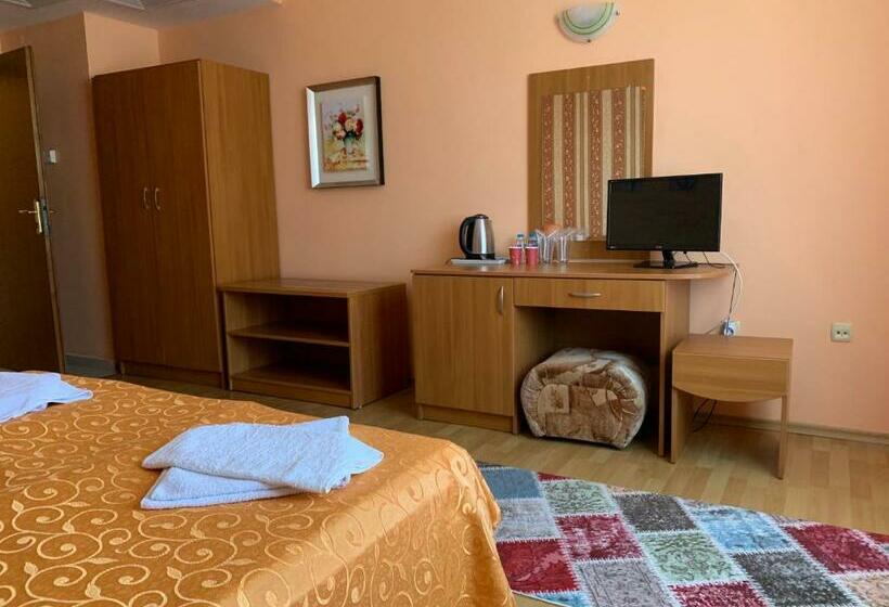 Номер Стандарт с Балконом, Guest Rooms Sveti Nikola