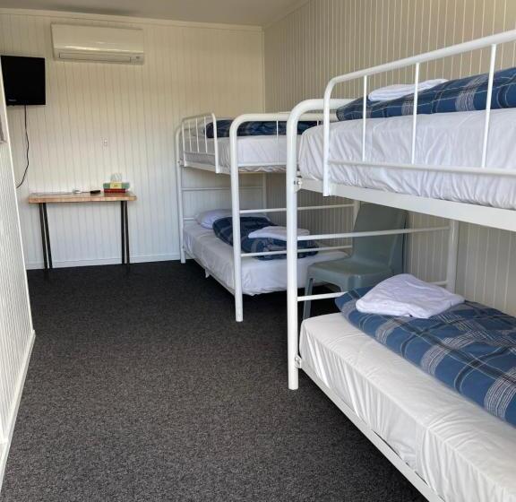 Четырехместный Номер Стандарт, Kookaburra Lodge