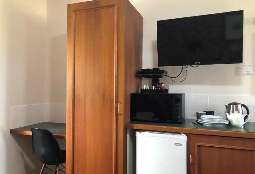 패밀리 룸, Airport Clayfield Motel