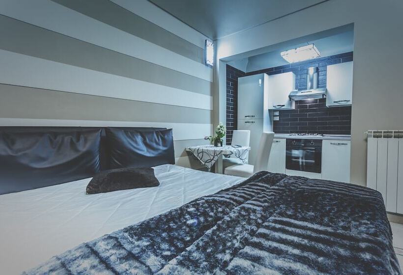 استودیو استاندارد با بالکن, B&b Portanuova
