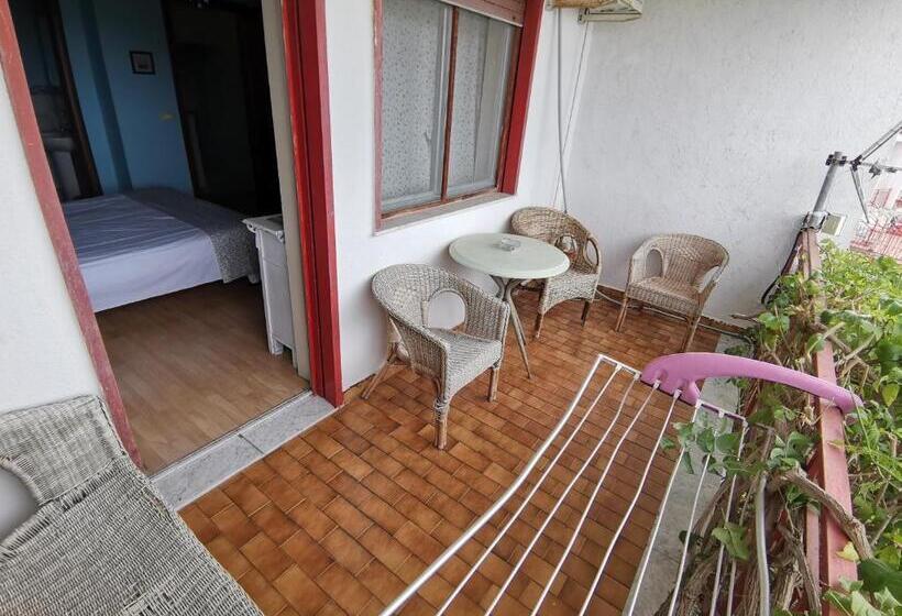 Quarto Estandar com Sacada, B&b Xenia