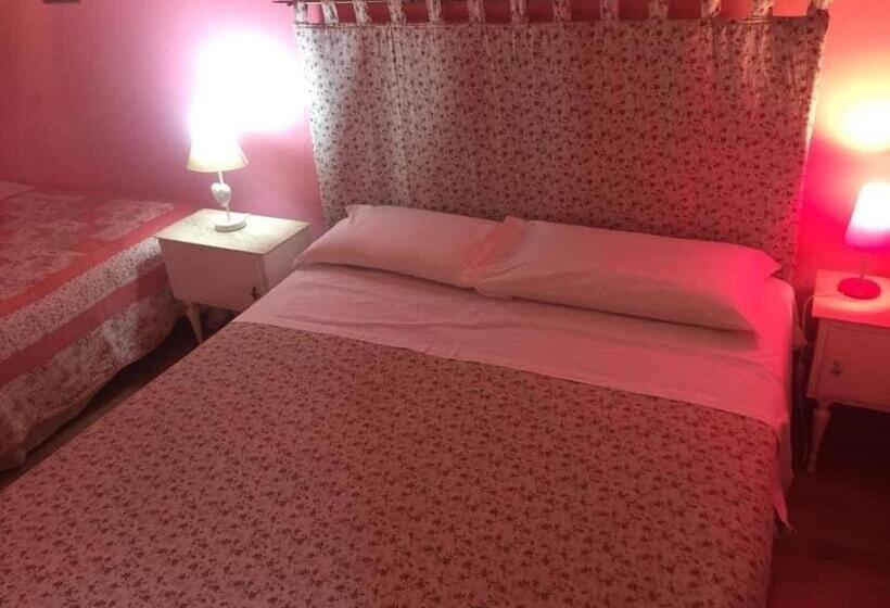 Quarto Quádruplo Estandar, B&b Xenia
