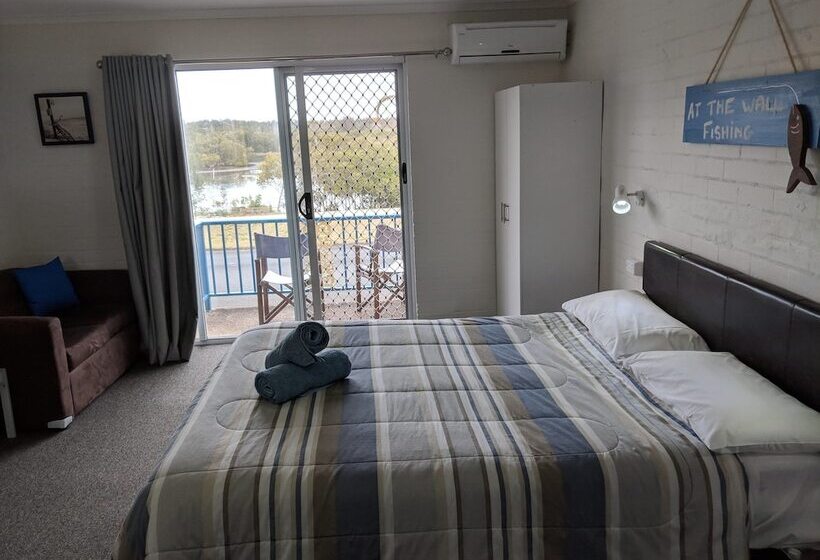 Номер Стандарт, Harrington Village Motel