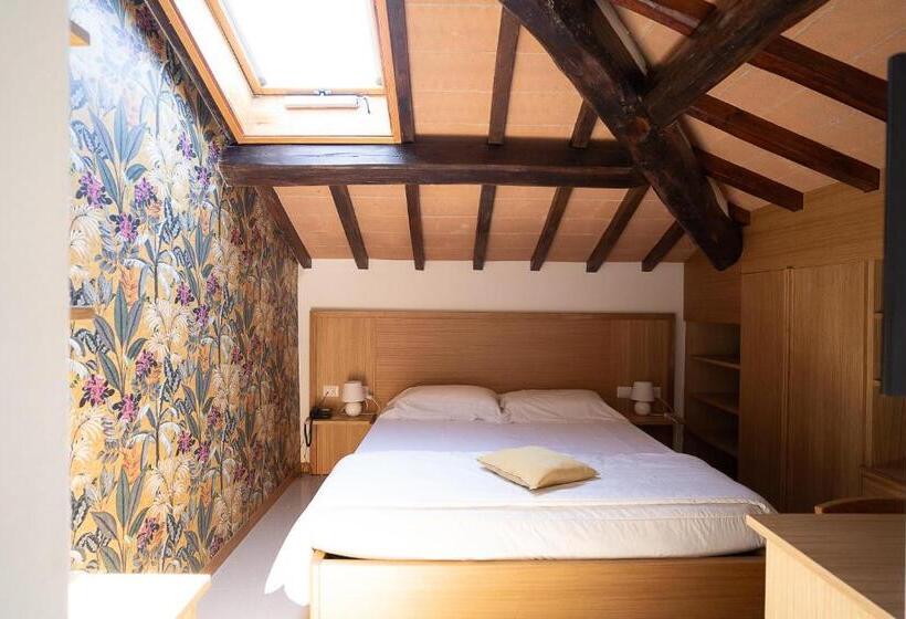 Quarto Ático, Bellonda