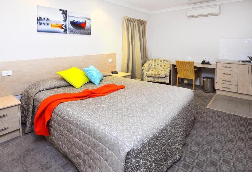 Номер Стандарт с Гидромассажем, Mackellar Motel