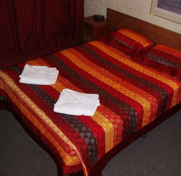 Standardrum, Mayfield Motel