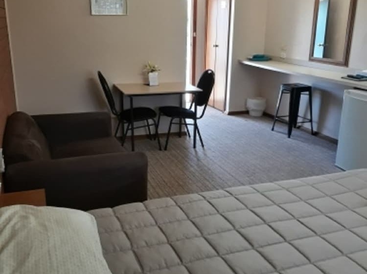 Номер Deluxe, Castlereagh Motor Inn