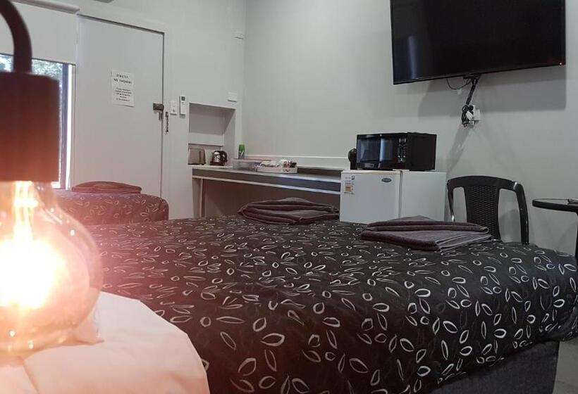 스탠다드 룸, Motel24seven And Apartments