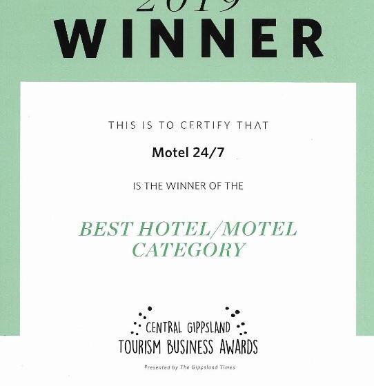 침실 2개 아파트, Motel24seven And Apartments