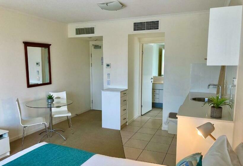 Студия Стандарт, Ocean Views Resort Caloundra