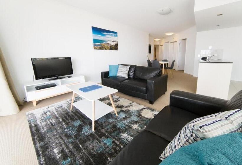 Апартаменты 2 Спальни Вид на Море, Ocean Views Resort Caloundra