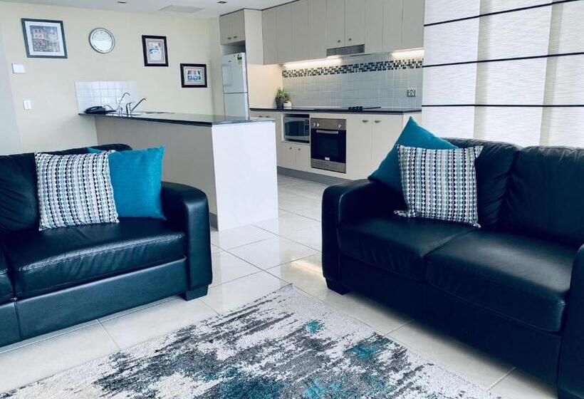 Апартаменты 3 Спальни Вид на Море, Ocean Views Resort Caloundra