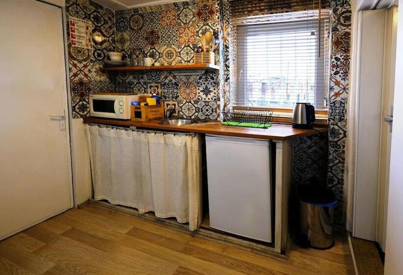 استودیوی استاندارد با چشم‌انداز دریا, Entire Apartment With Amazing Seaview Terrace Near Galata Tower