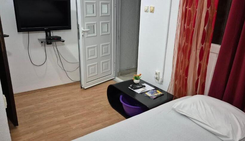استودیوی استاندارد, Majka 2 Apartments