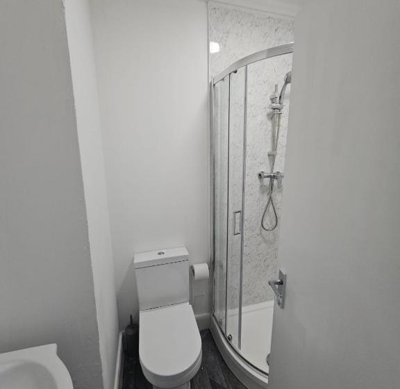 ２ベッドルームアパートメント, Livestay Affordable En Suite Studio Rooms In London, N14