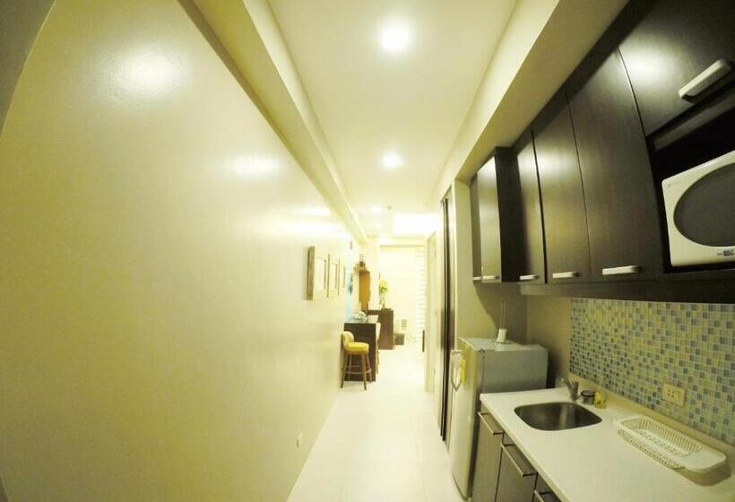 스탠다드 스튜디오 (전망), Pico De Loro Room Jacana A Bldg