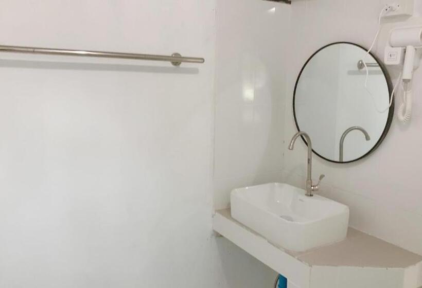 Quarto Triplo Deluxe, Amazing Inn Koh Tao