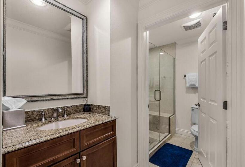 Appartamento 1 Camera da Letto Vista Mare, Bright, Corner Unit With Incredible Gulf And Sunset Views!