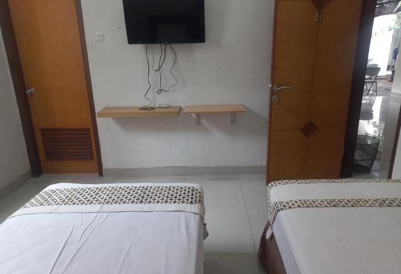 Номер Deluxe, Capital O 93872 Natura Guest House Syariah