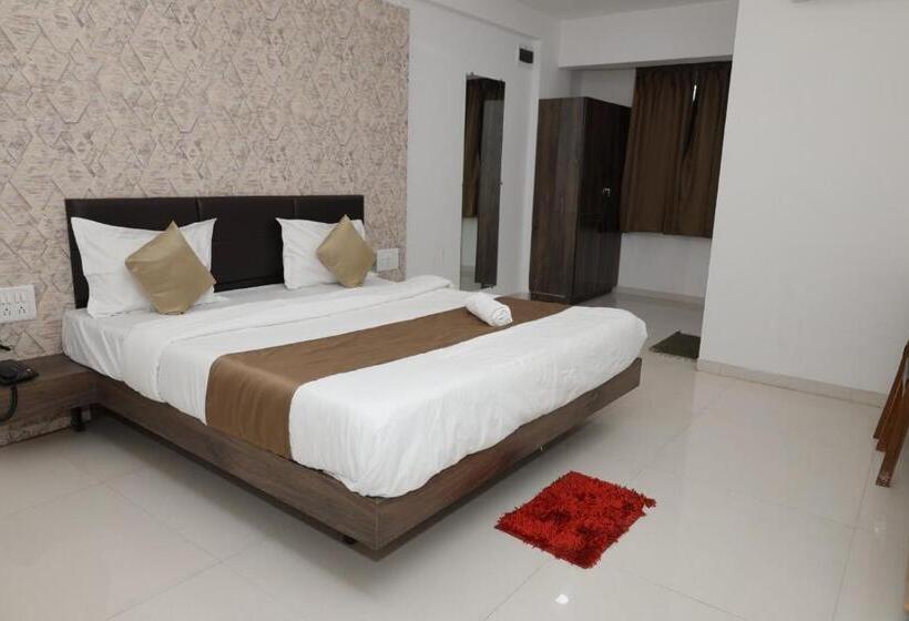 Номер Deluxe, Karan International ,aurangabad