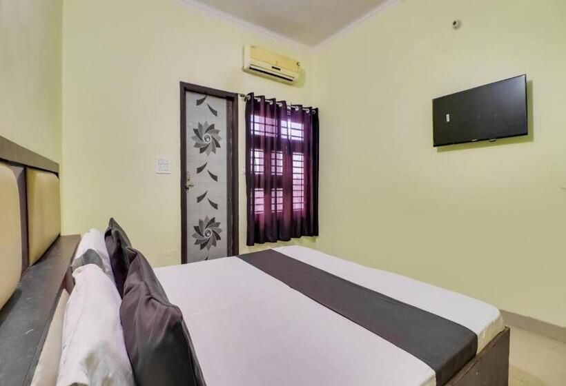 اتاق کلاسیک سه تخته, Oyo Hotel Sleep Inn
