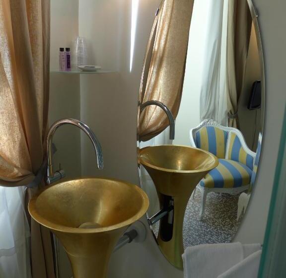スタンダード４人部屋, B&b Casa Fenoglio