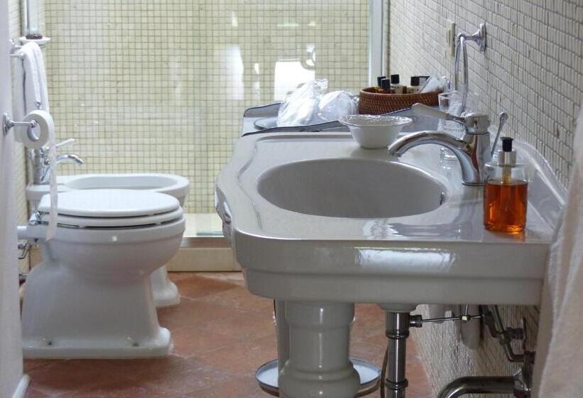اتاق سوپریور با تخت بزرگ, Villino Di Porporano