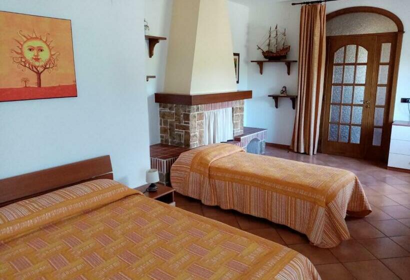 غرفة قياسية رباعية, Contrada Macchia B&b