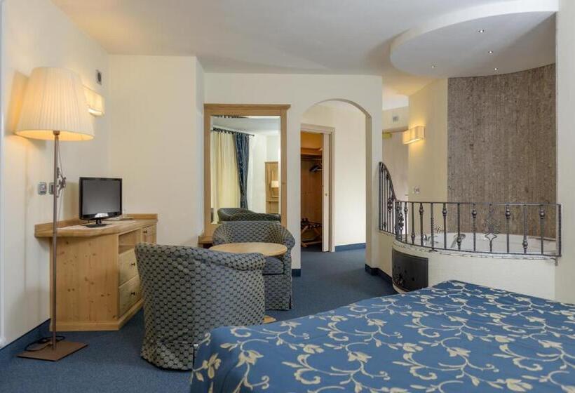 سوئیت با وان آب گرم, Family Hotel Andes   Only For Family