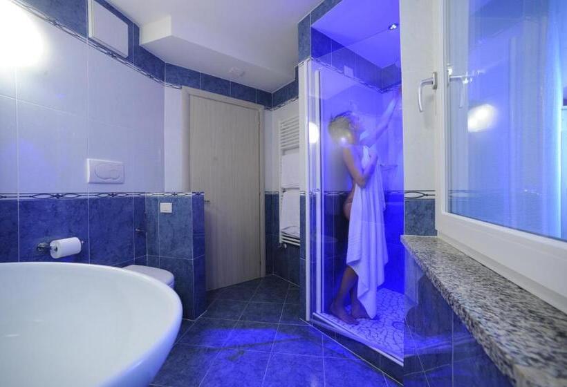 سوئیت با وان آب گرم, Family Hotel Andes   Only For Family