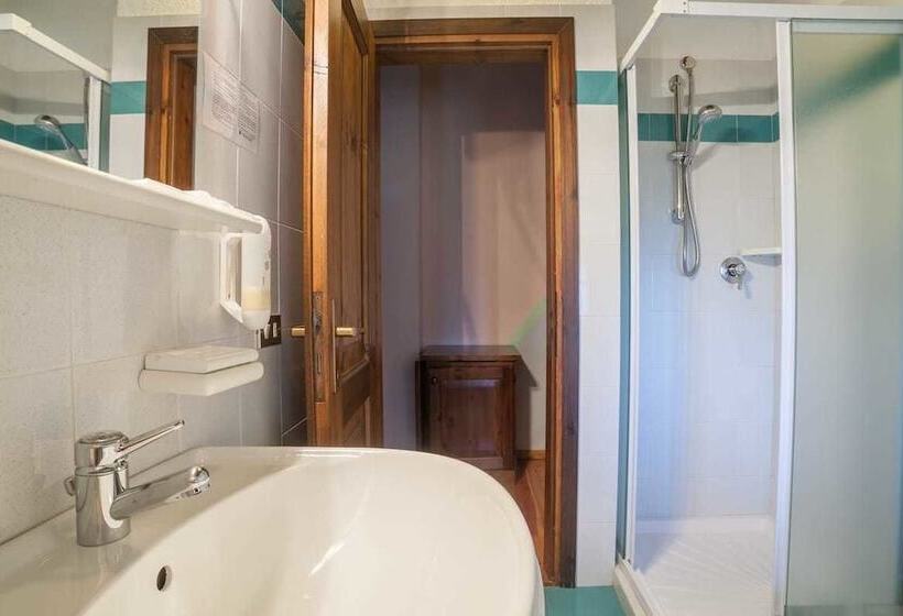 חדר משפחתי, Albergo Boule De Neige